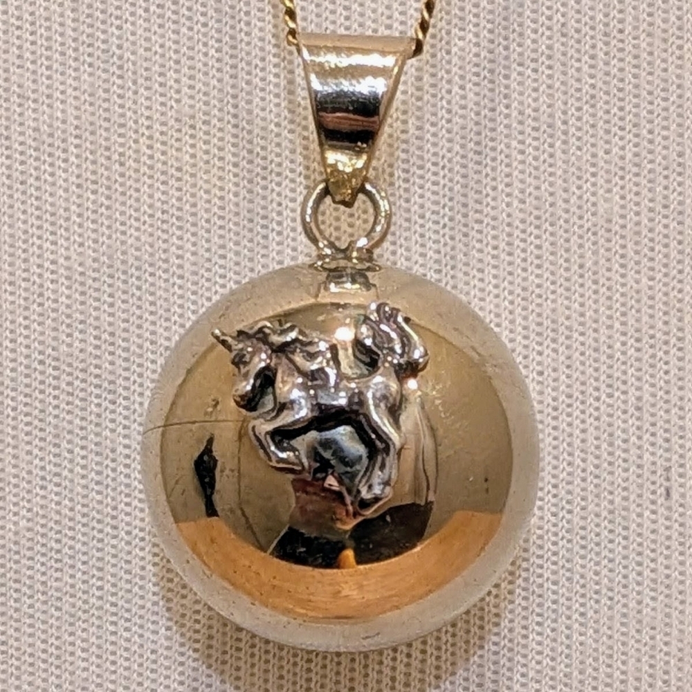 NWOT Vintage Silver Plated Harmony Ball with Silvertone Unicorn